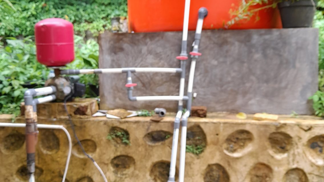 Dokumentasi Melepas Pompa Air Belakang Rex Mundi dan Menyimpan ke Gudang